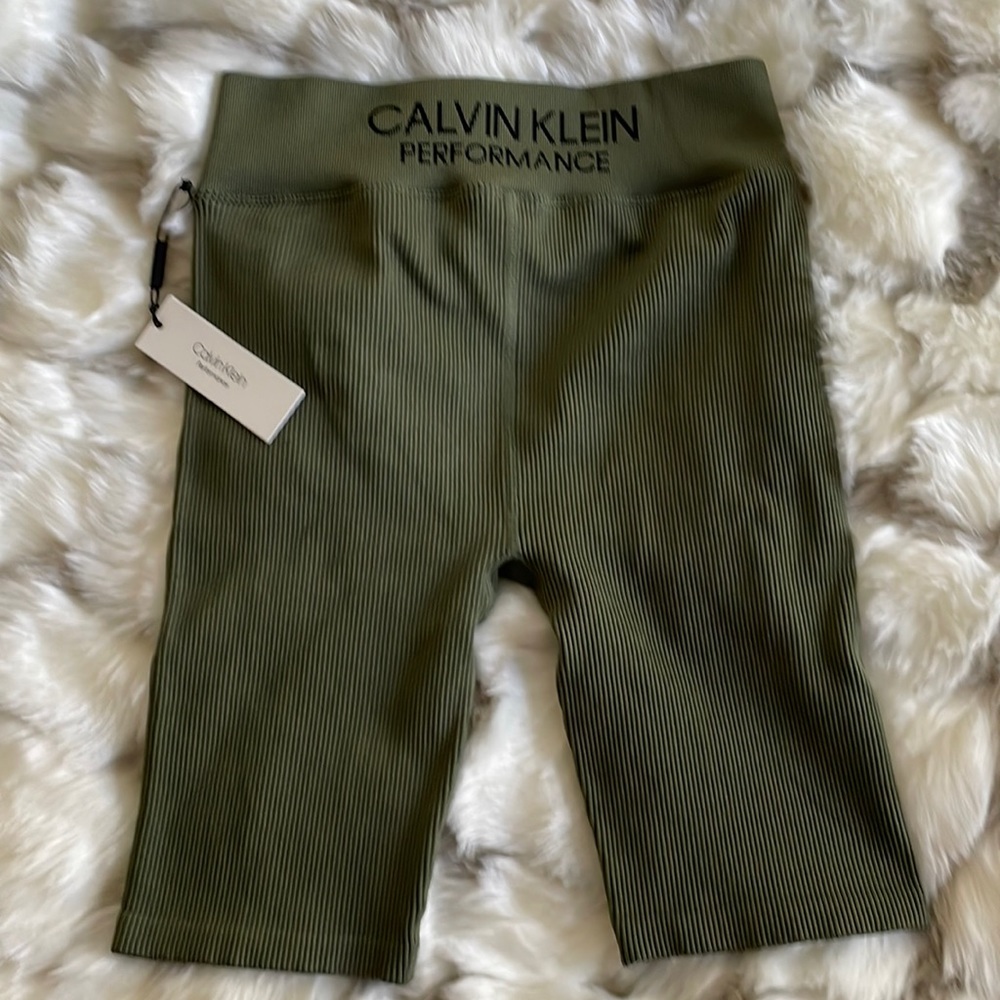 Calvin Klein Ribbed High-waist performance shorts